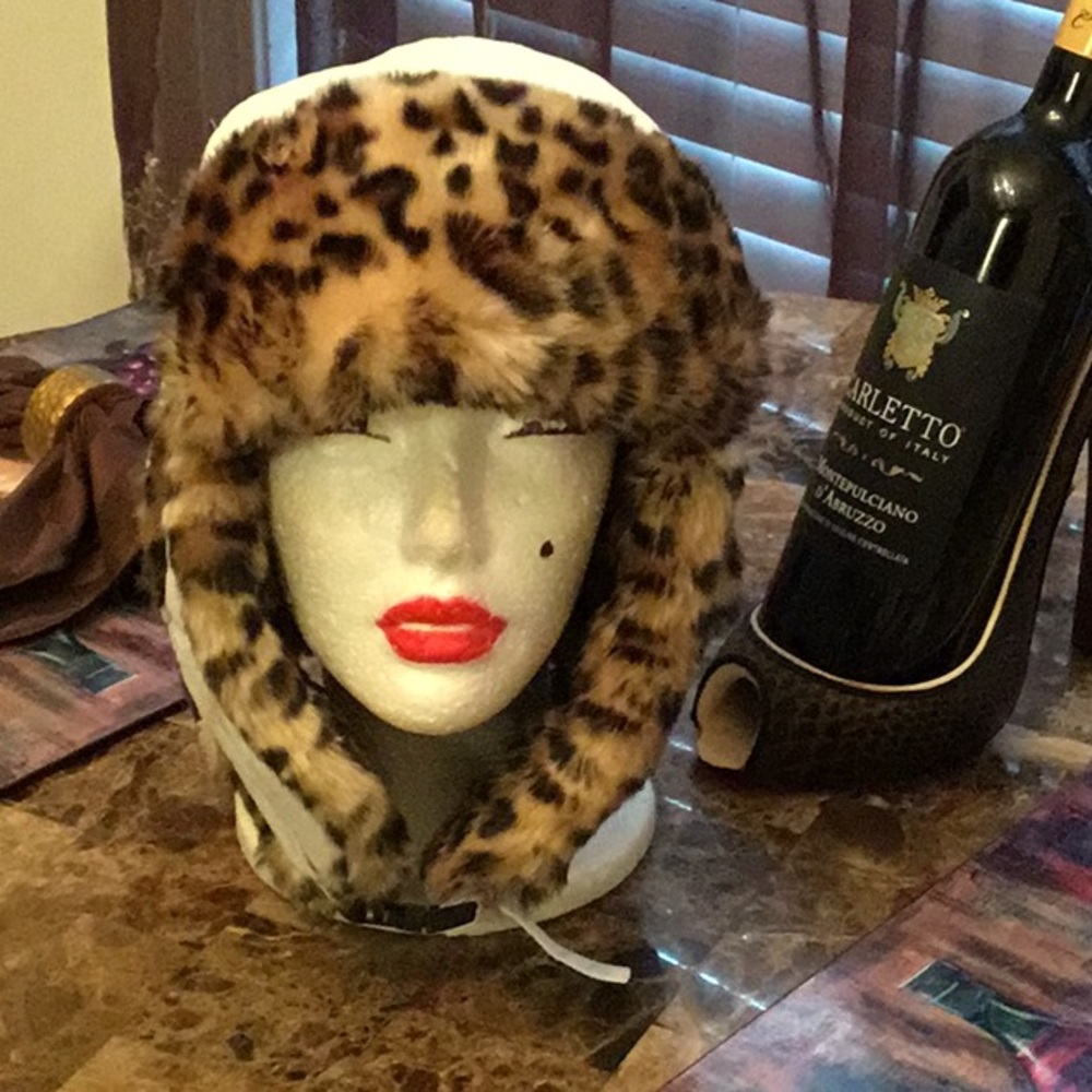 Hat - Picture 2 of 5